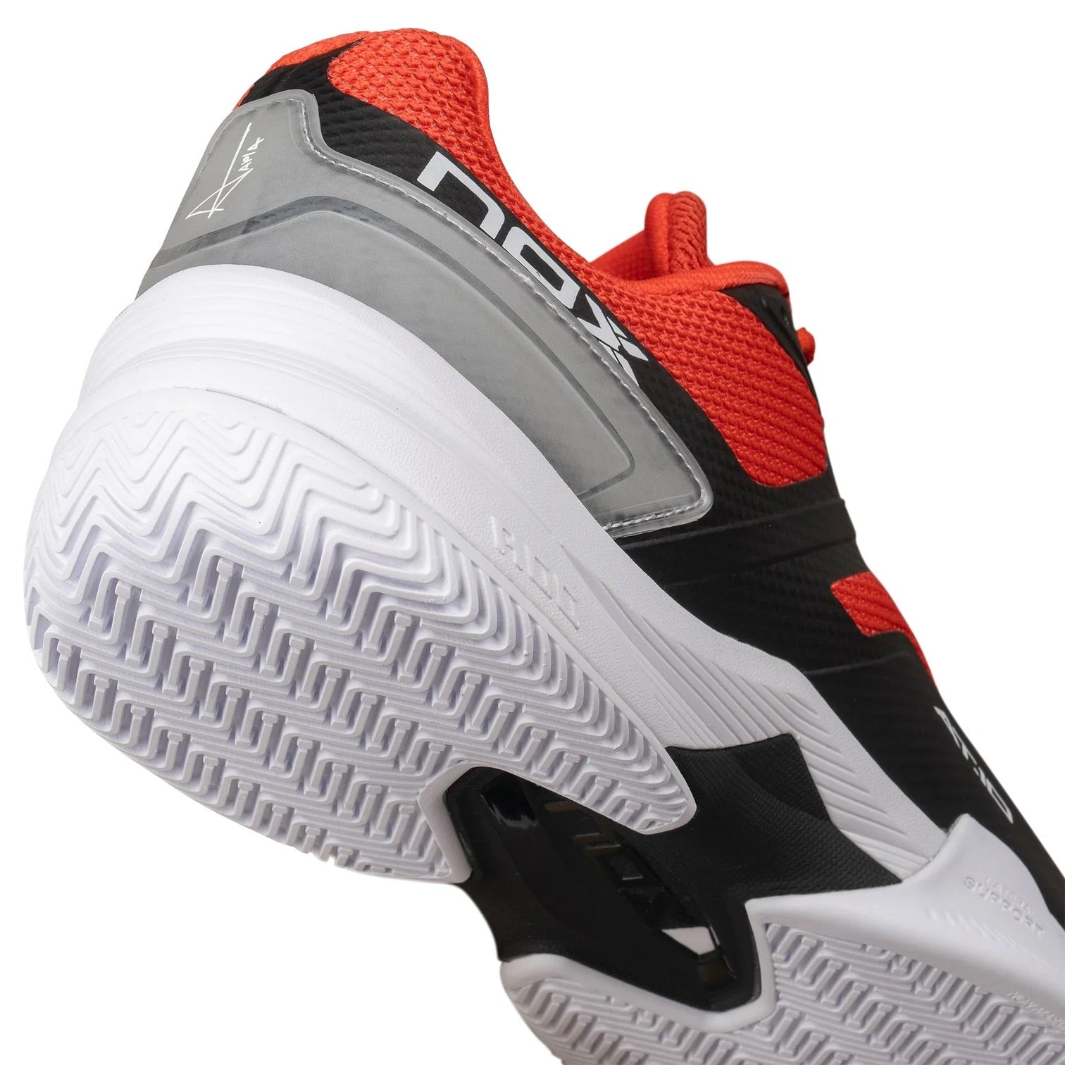 Zapatilla de pádel Nox AT10 Pro 2024 Negro/Rojo - Agustín Tapia